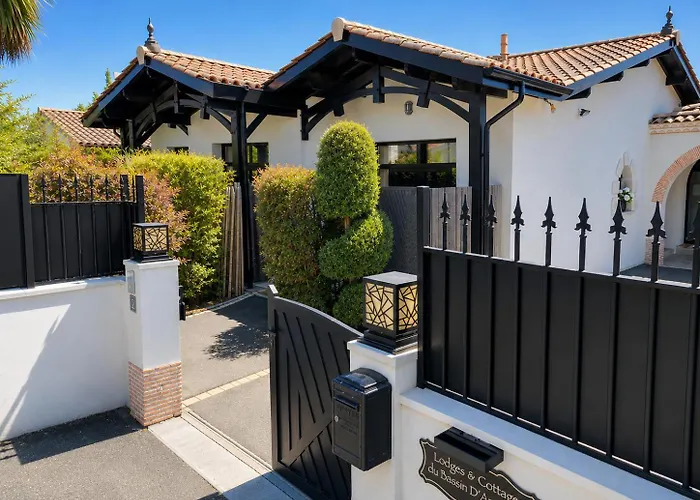 Hôtel particulier - Les lodges du Bassin d'Arcachon- Petit-déjeuner sur demande- Prestations haut de gamme